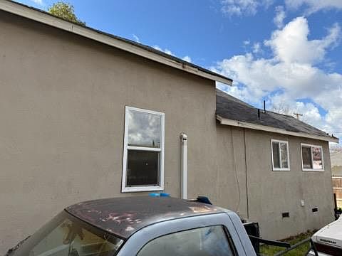 3rd image of 226 1/2 Ruberto St