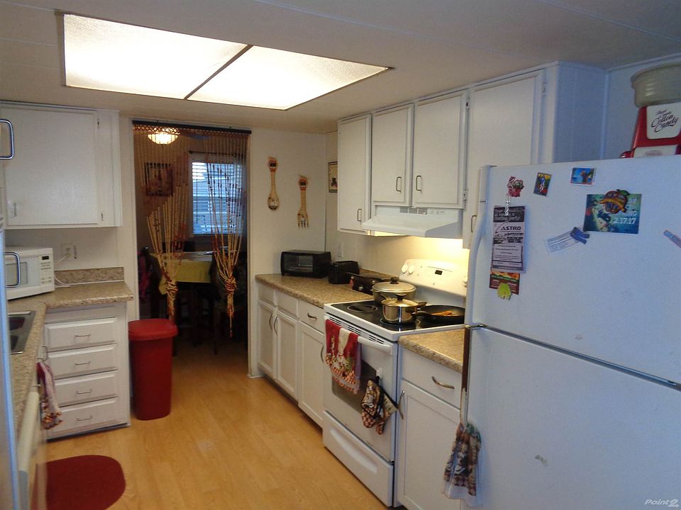 2nd image of 7225 80th Ave N