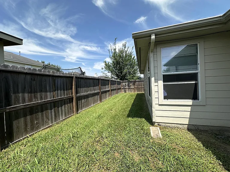 1034 Junction Ct — Photo 19