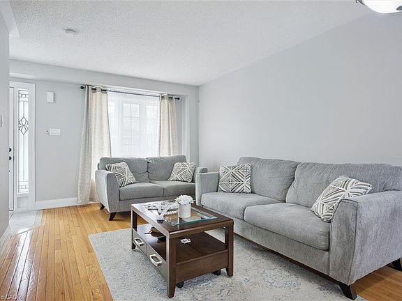 5th image of 5449 Rochelle Way