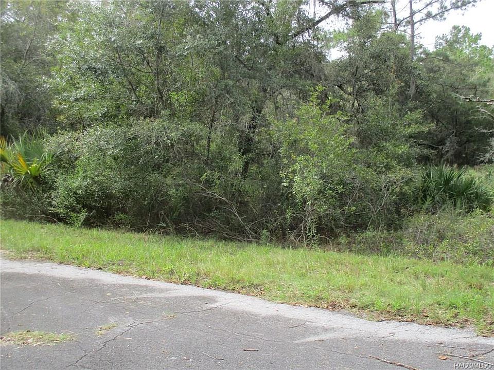 2nd image of 8924 N Evenstock Way