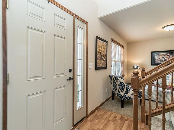 4th image of 360 Locust Dr