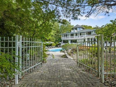 50111 Deer Park Dr, New Buffalo, MI, 49117