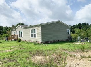 1533 Old Highway 31 E, Westmoreland, TN 37186