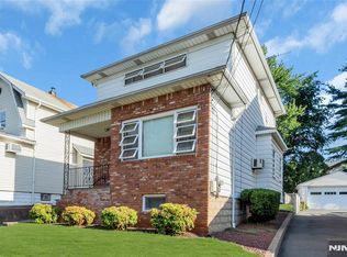 190 Conover Ave, Nutley, NJ 07110