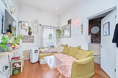 Rented by Living New York