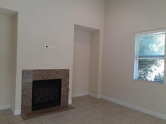 5th image of 18187 Valladares Dr