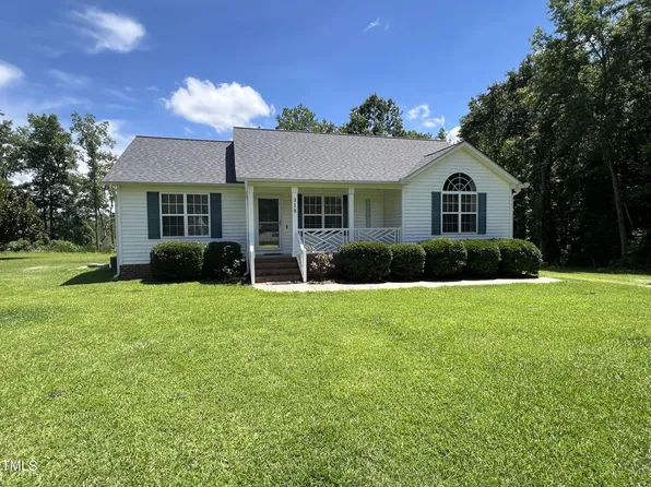 318 Duck Pond Ln, Clayton, NC 27520