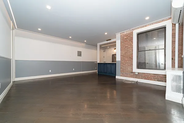 Rented by Corcoran | media 14