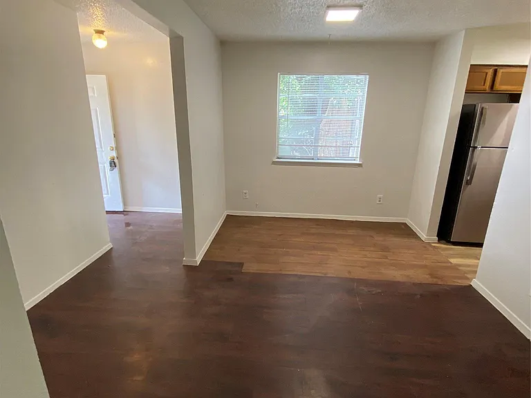 806 Sirocco Dr #A — Photo 4