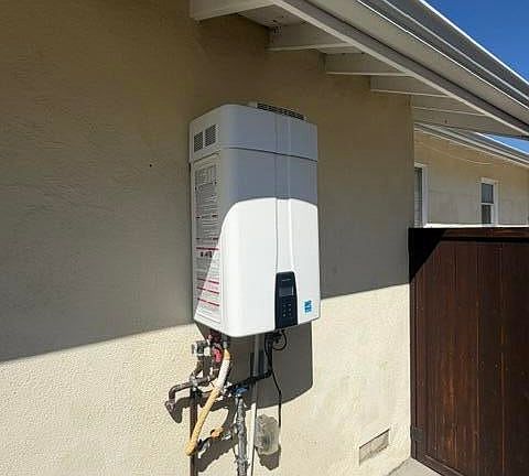 3rd image of 19153 Sylvan St #1