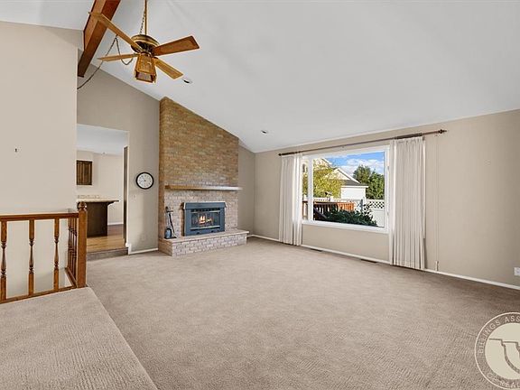 3rd image of 3121 Buttercup Dr