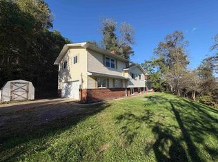 73 Redbud Dr, Clarksburg, WV 26301