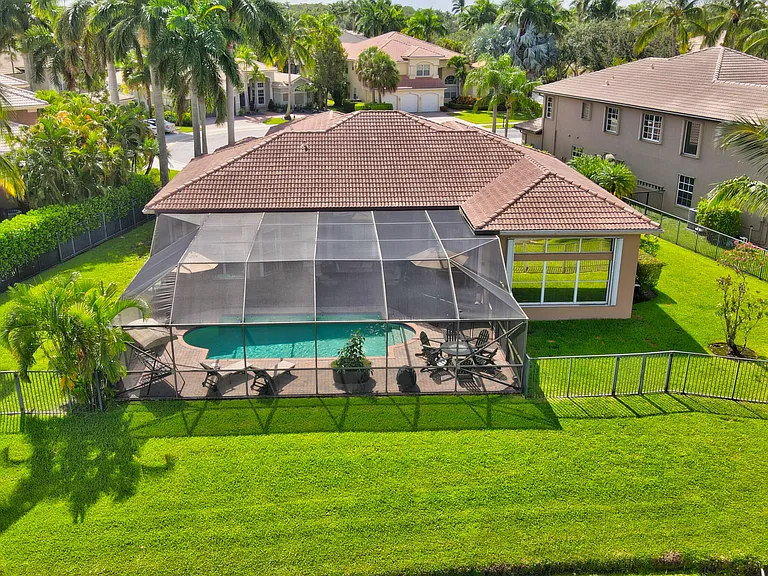 19211 N Creekshore Ct — Photo 69