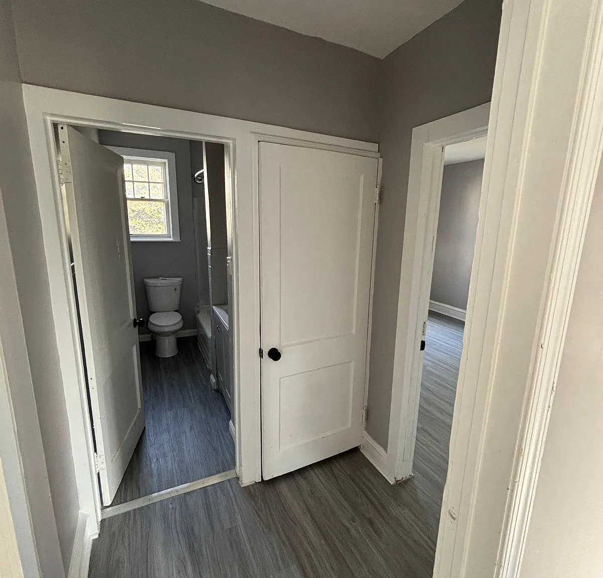 3 bed, 2000 sqft, $1,995 — Photo 3