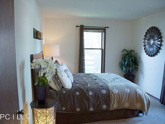 4th image of 7705 Carrington Dr APT B