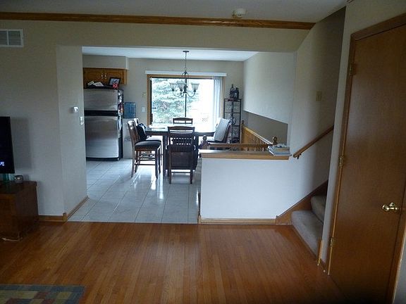3rd image of 3711 Vail Ct