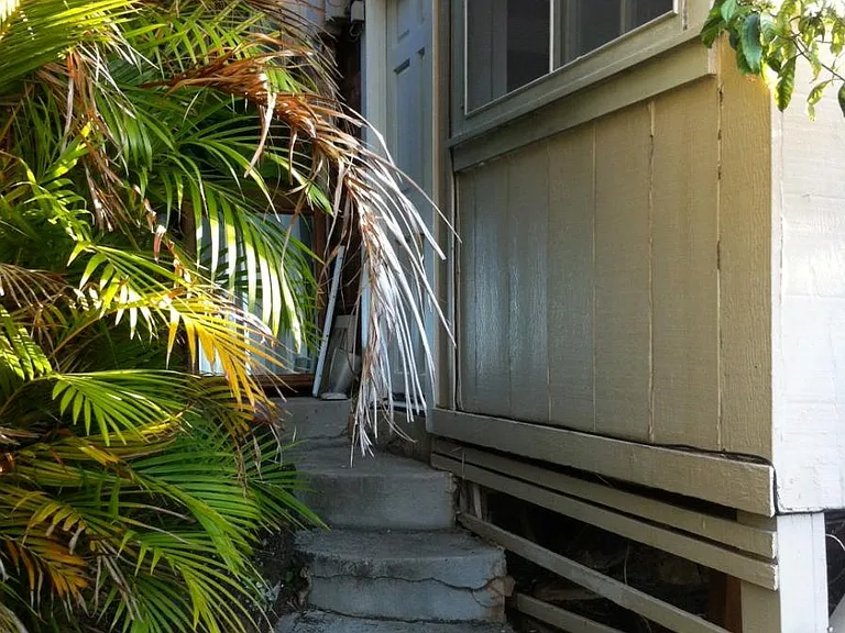 Mott Smith Dr — Photo 9
