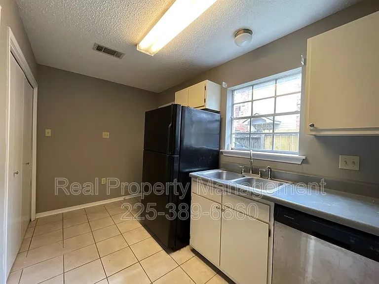 1704 Brightside Dr #C — Photo 5