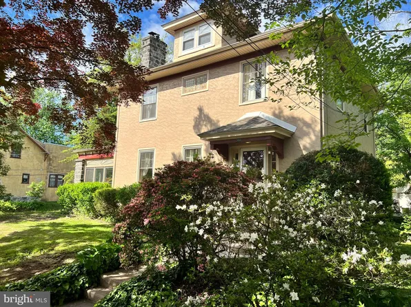 300 N Maple Ave, Lansdowne, PA 19050