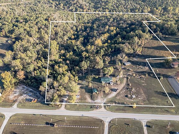 3rd image of 4785 Lazy Acres Road