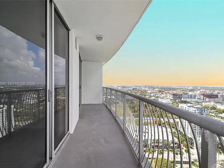 1750 N Bayshore Dr #3809 — Photo 9
