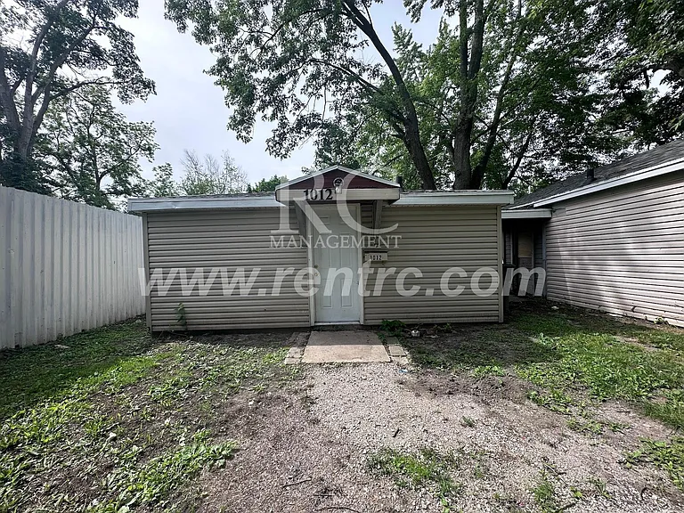1012 May St — Photo 1