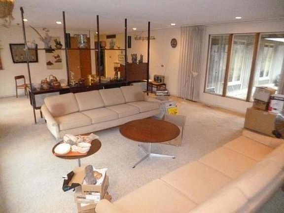 4th image of 1844 Acorn Dr