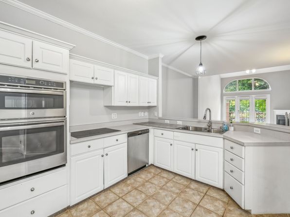 231 Green Harbor Rd APT 59, Old Hickory, TN 37138