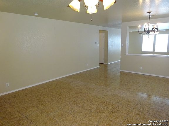 3rd image of 7722 Eastbrook Farm