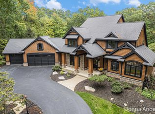 2500 Sturbridge Dr SE, Ada, MI 49301