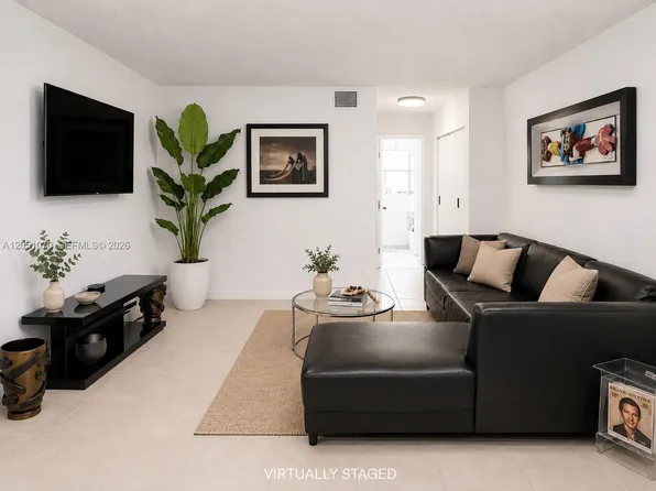 500 NE 2nd St, Dania Beach, FL