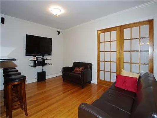 Sold by Exclusive Properties Sotheby's International Realty | media 33