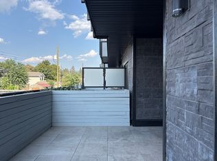 1036 Coronation Ave #104, Kelowna, BC V1Y7A7
