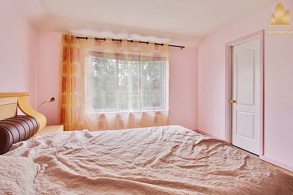 Sold by Top Nest Inc. | media 3