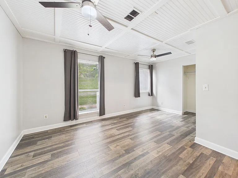 1336 Hunters Rd #C — Photo 4