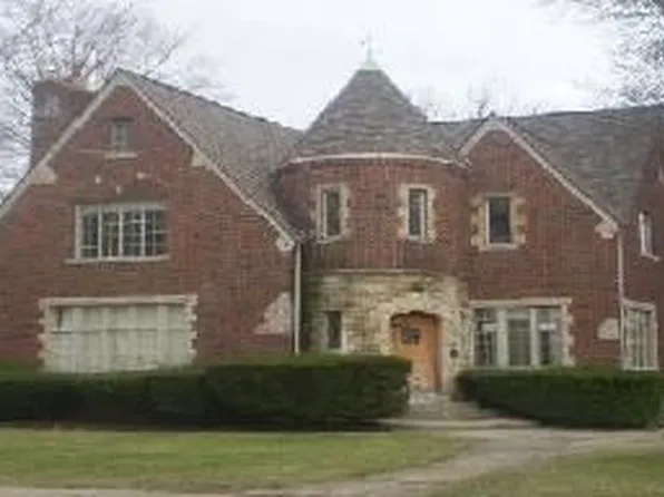 15910 Warwick St, Detroit, MI 48223
