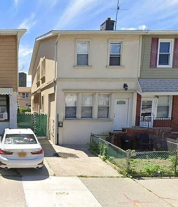 1st image of 3016 Brighton 3rd St