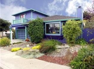 411 8th St, Pacific Grove, CA 93950