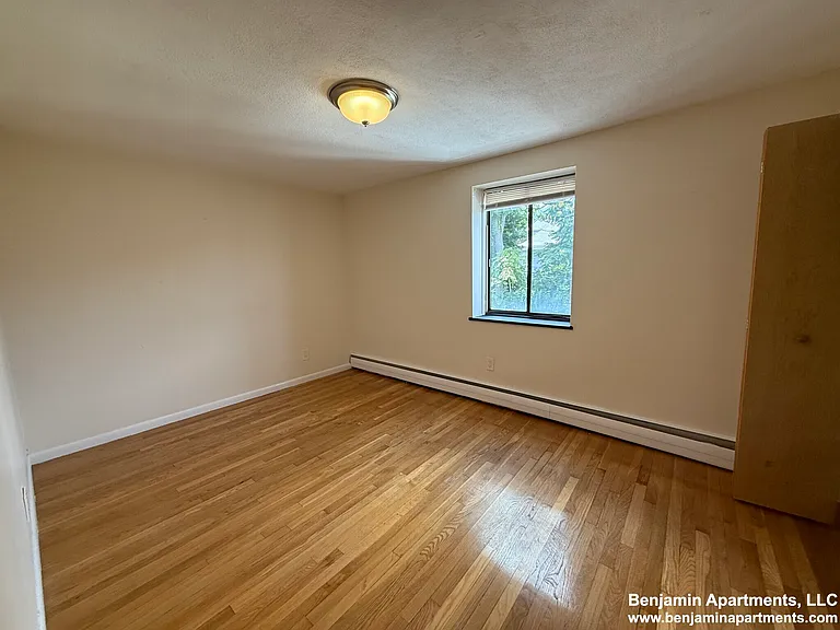 222-224 Babcock St #8 — Photo 8