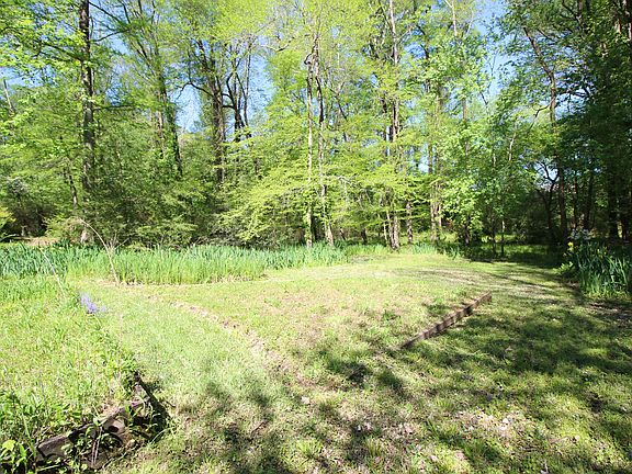 5th image of 100 Pineview Dr