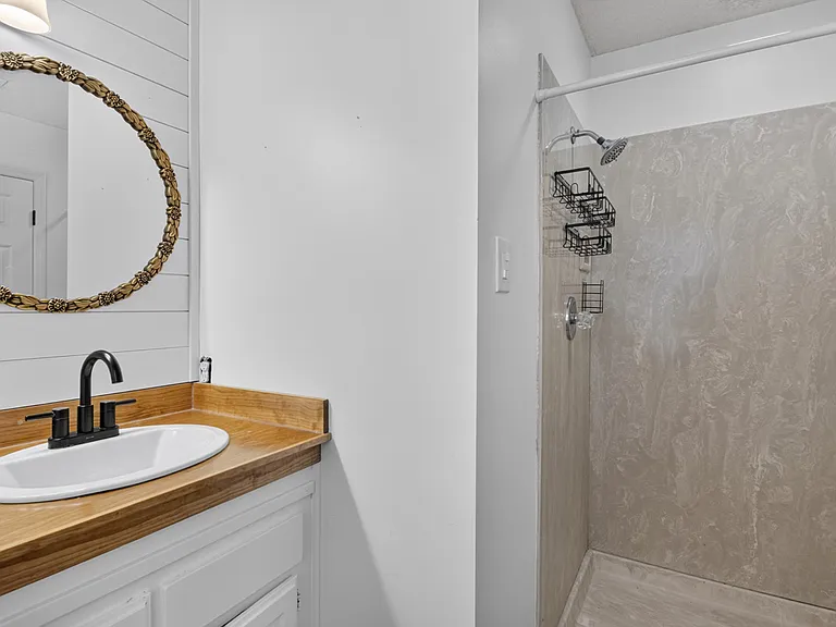 17 Laver Cir — Photo 36