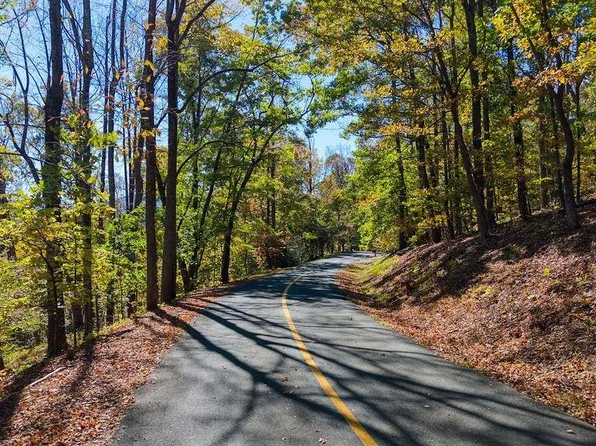 680 Crawfords Climb, Nellysford, VA 22958