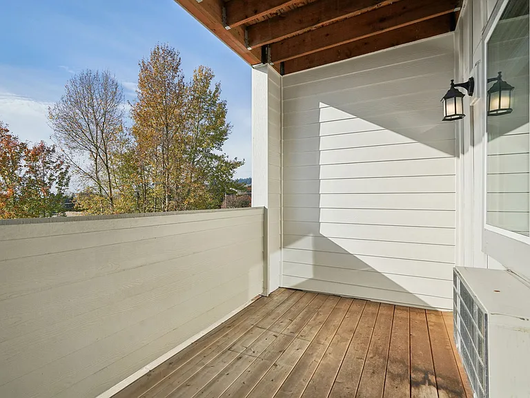 24-web-or-mls-11390 SW Naeve St Unit 208A-S2011-024
