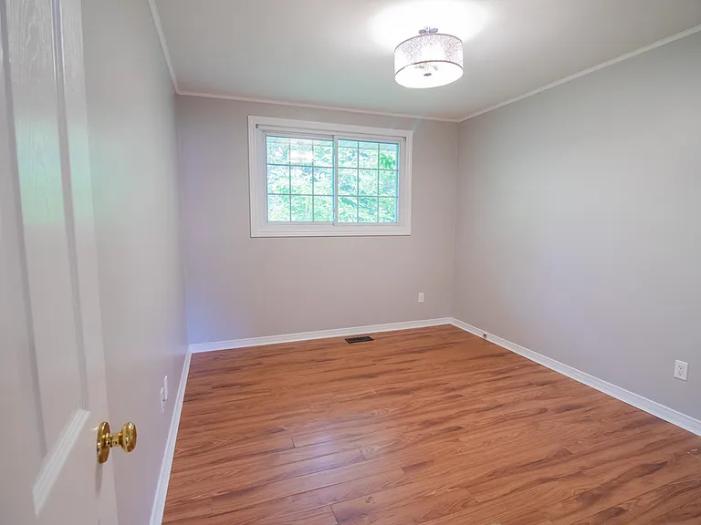 15 Sheridan Dr — Photo 10