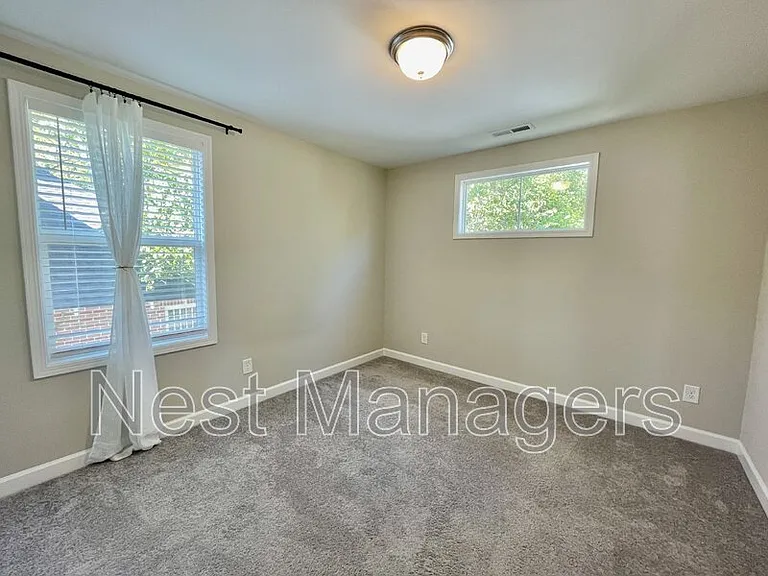 1102 Norwood St — Photo 25