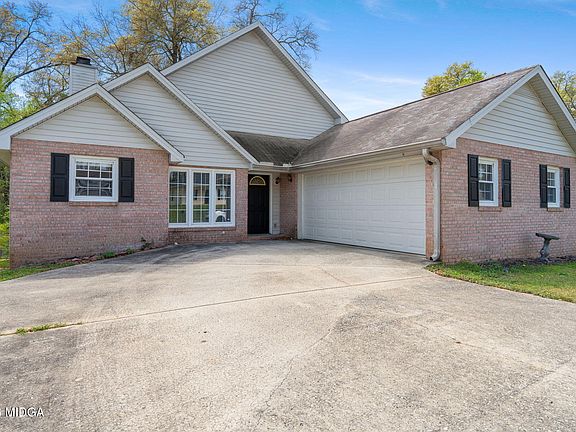 2nd image of 307 Spring Creek Dr