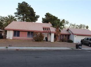 1908 Stonehaven Cir, Las Vegas, NV 89108