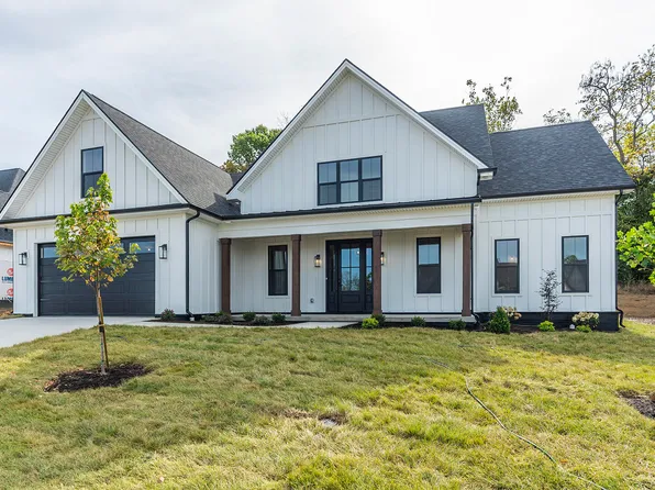 829 Edmonds Xing, Versailles, KY 40383