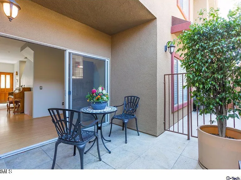 2469 Montrose Ave #E — Photo 3